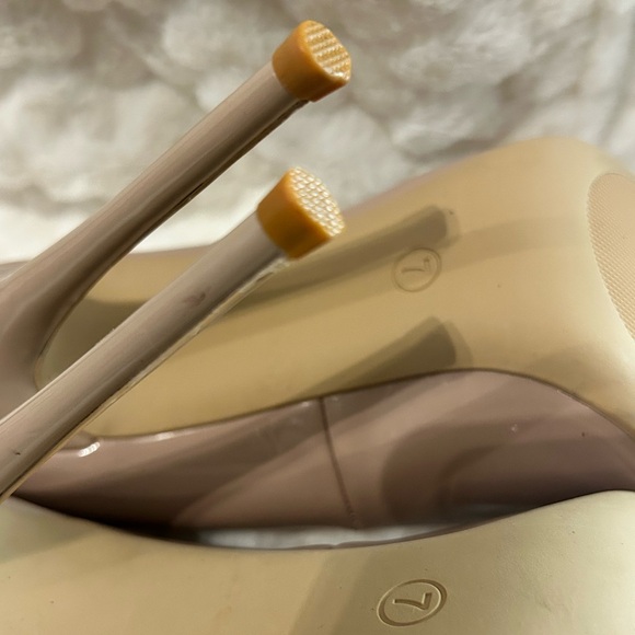 Genshuo Blush Nude Patent Leather pointed toe Stiletto Heel women’s size 7 - Picture 6 of 9